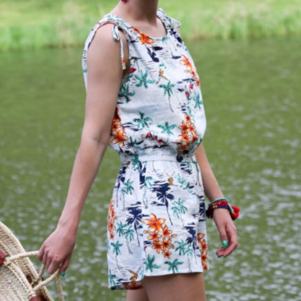 Old Navy Hawaiian Romper - XS